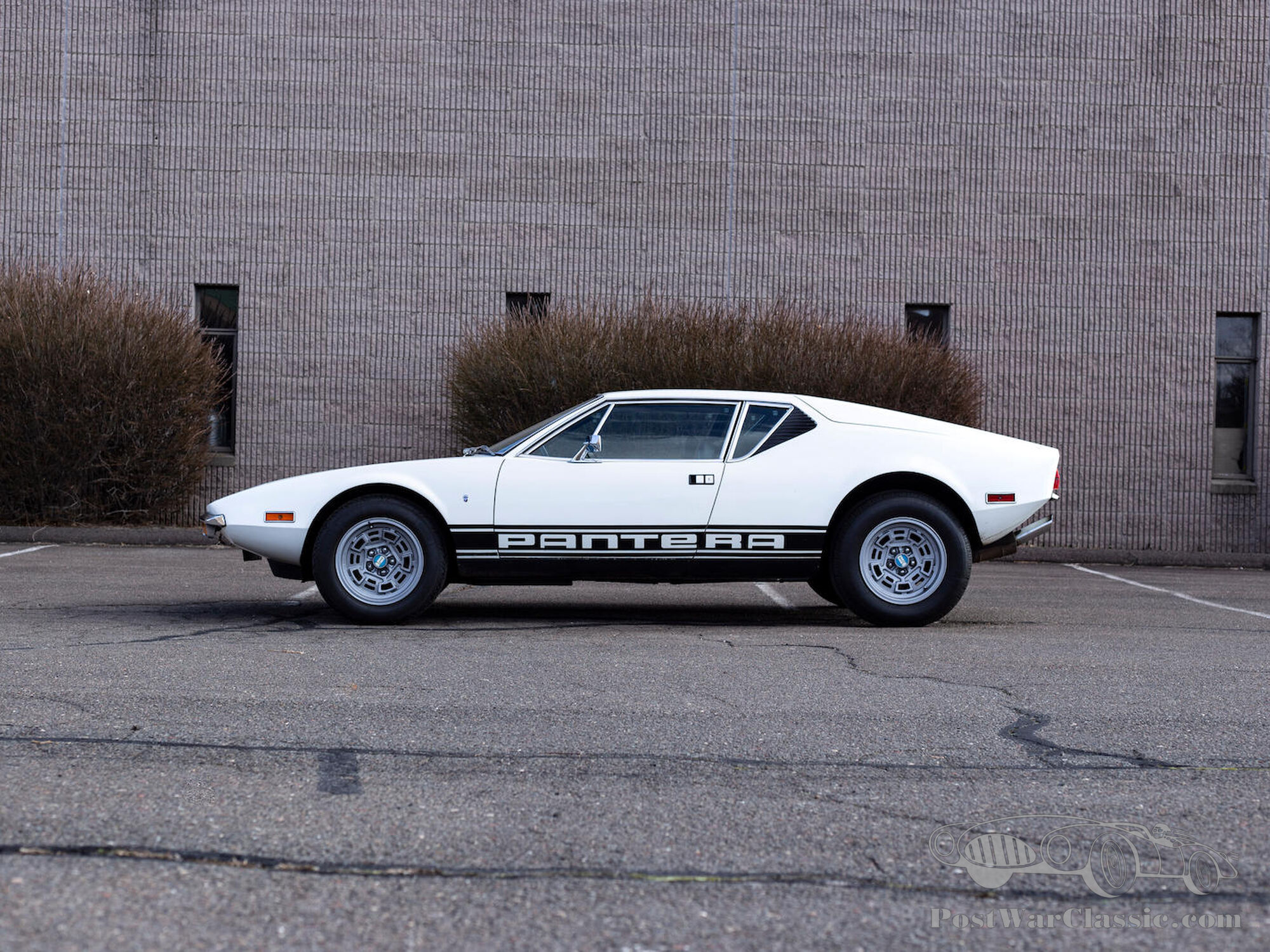 1971 DeTomaso Pantera