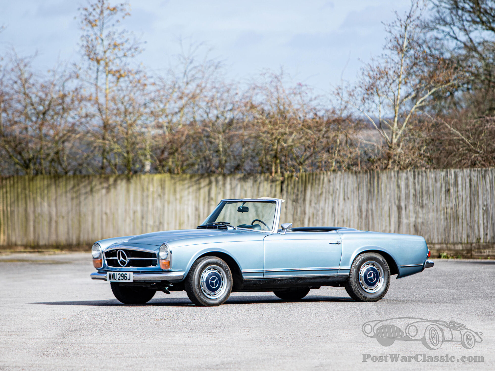 1970 Mercedes-Benz 280SL Convertible with Hardtop | Bonhams | 30 May, Live & Online Motoring Auction
