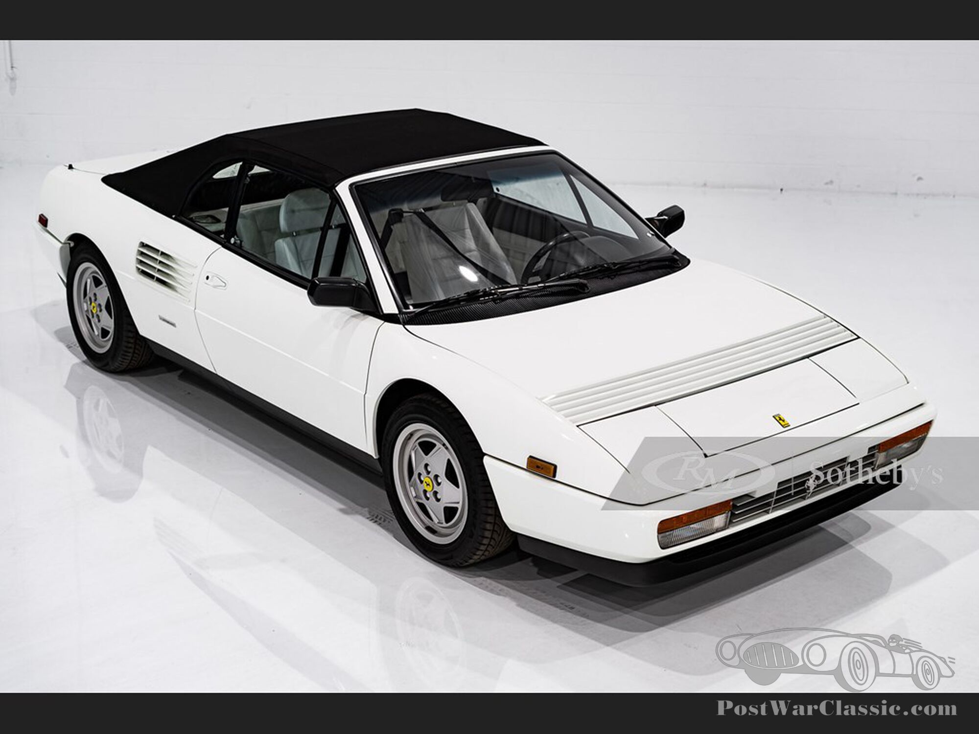 1990 Ferrari Mondial T Cabriolet