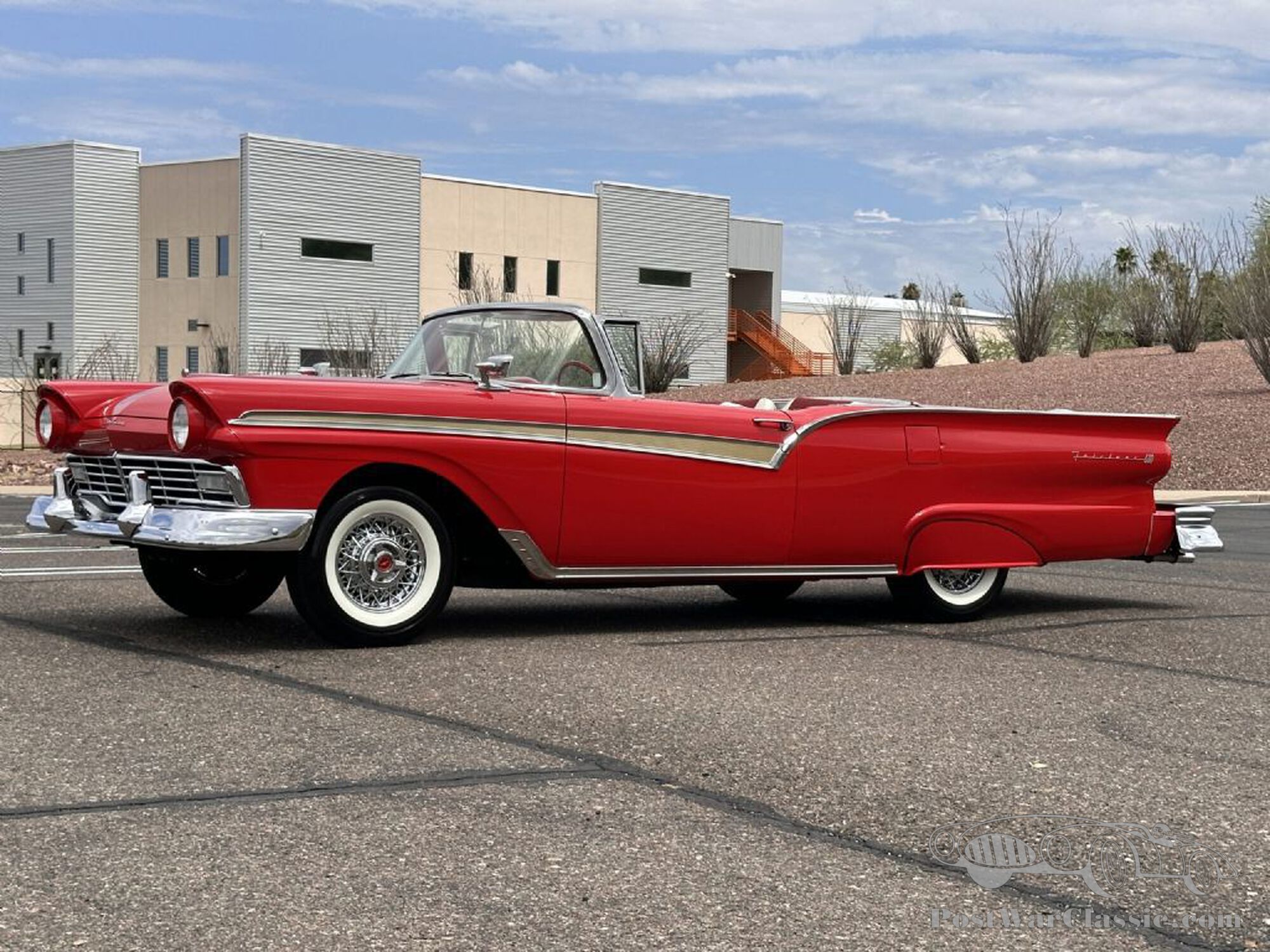 1957 Ford Fairlane 500 Skyliner | Classic Promenade