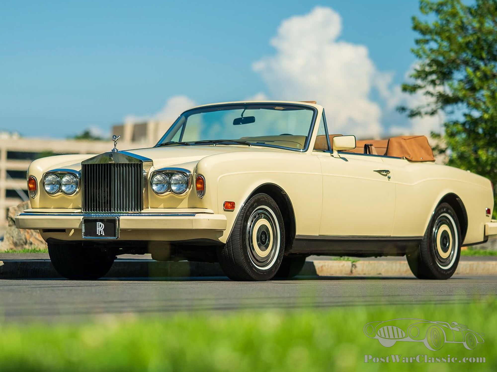 1987 Rolls-Royce Corniche II | Broad Arrow Auctions | Monterey Jet Center | 13-14 August 2025