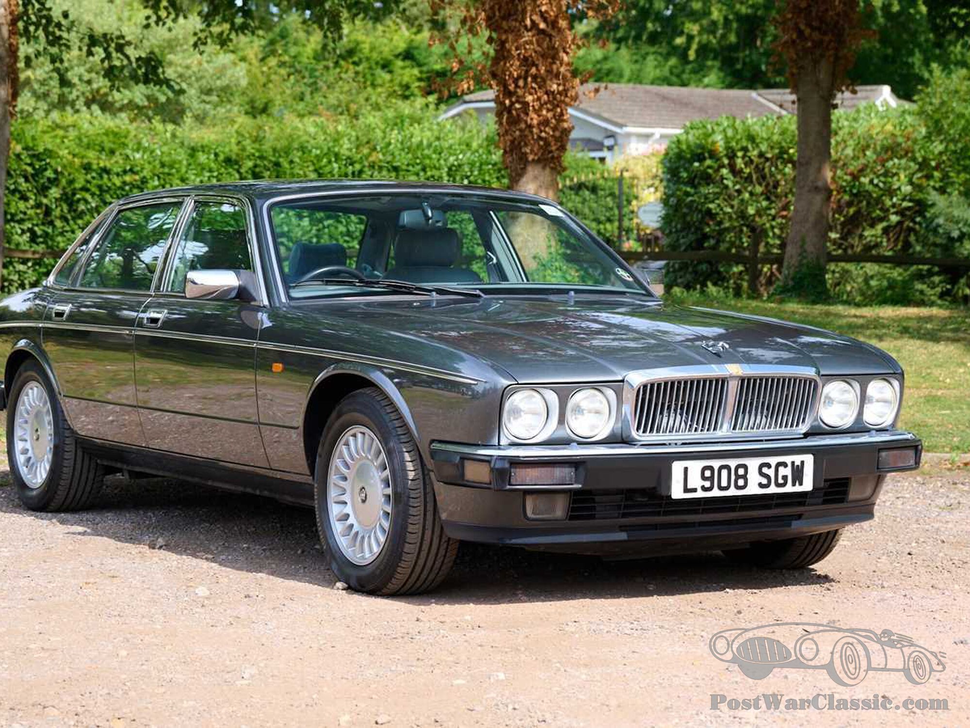 1994 Jaguar Sovereign (6.0 litre) | Pace of Autumn | Sept 20, 2025 | Historics Auctioneers