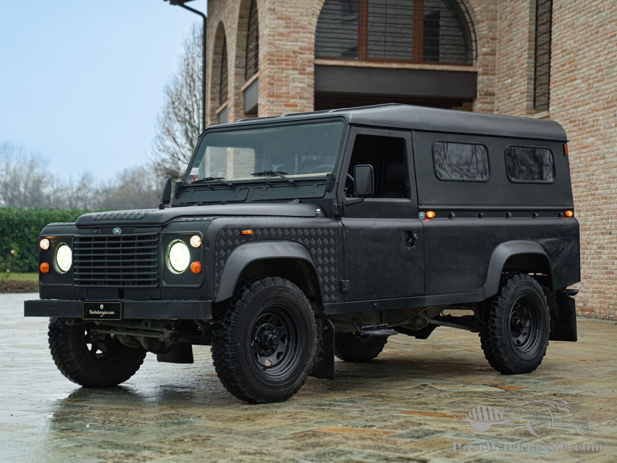 1985 Land Rover DEFENDER
