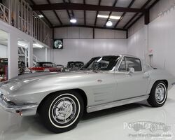 Chevrolet Corvette Sting Ray Split Window Coupe 1963