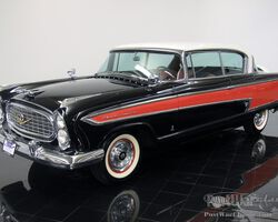 Nash Ambassador Custom Country Club Hardtop 1957 SOLD