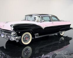 Ford Fairlane Crown Victoria Sedan 1955
