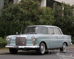 Mercedes-Benz 230 1966 SOLD