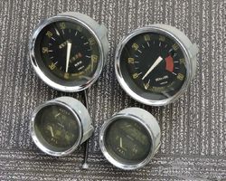 Alfa Romeo clock / rev counter / speedo for Alfa Romeo