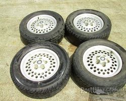 Jaguar wheels / tyres ( & parts) for Jaguar