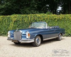 Stunning 1965 Mercedes Benz 220 SE convertible for sale