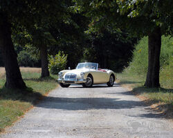 Aguttes Auction: 1960 - MG A Roadster 1600