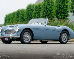 Perfectly restored Austin Healey 100-Six 1957