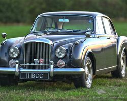 1960 Bentley S2 Continental Flying Spur 6-light Saloon by H.J. Mulliner