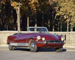 Artcurial Auction 2018: 1965 Citroën DS 19 cabriolet Chapron Palm Beach