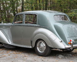 1950 Rolls-Royce Silver Dawn 'Small Boot' Saloon SBA104
