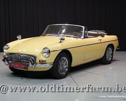 MG B Roadster Yellow '67