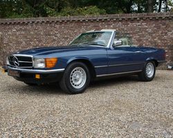 Mercedes Benz 280SL W107