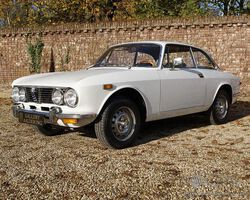 Alfa Romeo GTV 2000 Bertone coupe