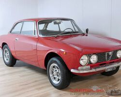 Alfa Romeo GT 1300 Junior Unique car