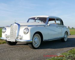 Mercedes Benz 300 Adenauer in beautiful, original patina condition !