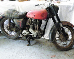 Ariel - Red Hunter NH - 350 cc - 1958. For Restoration