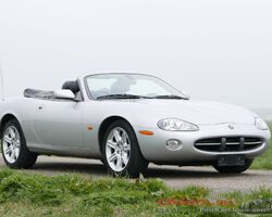 Jaguar XK8 4.2 Convertible in nice and good condition