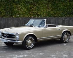 Mercedes-Benz 230 SL Pagode
