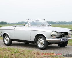 Peugeot 204 Cabriolet in totally restored condition