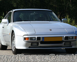 Porsche 1984 ; 944 Coupe