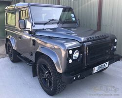 Land Rover Defender 90 Urban Truck