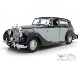 1949 BENTLEY MKVI FREESTONE & WEBB SALOON