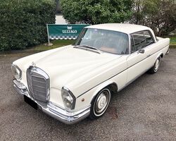 Mercedes Benz 220 SEB Coupe' (W111)