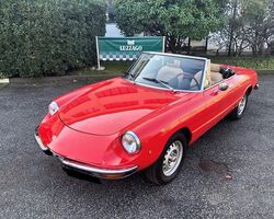 Alfa Romeo - 2000 Spider Veloce (115.38)