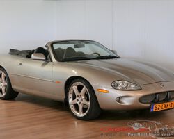 Jaguar XK8 Convertible in good condition
