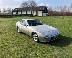 Porsche 944 2.5 bj 1984