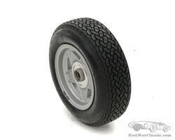 A FERRARI 365 GTB DAYTONA WHEEL