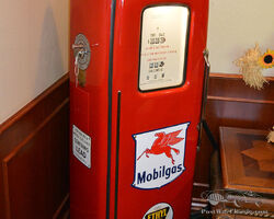1951 Martin & Schwartz Mobilgas Model 80
