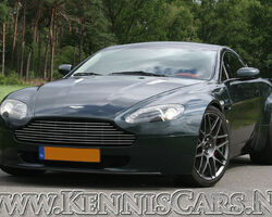 Aston-Martin Vantage V8 4.3 Coupe with manual gearbox