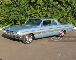 1962 Oldsmobile Starfire