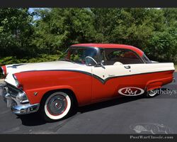 1955 Ford Fairlane Victoria
