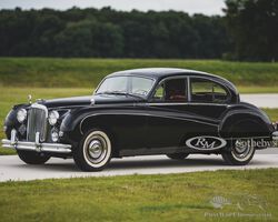 1957 Jaguar Mark VIII | The Elkhart Collection | RM Sotheby's | 23-24 Oct 2020