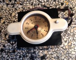 Eclairauto 'Le Robot' car clock original new 1950's