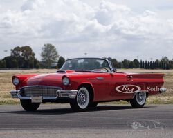 1957 Ford Thunderbird