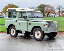 1977 Land Rover Series III 4x4 Station Wagon | Bonhams MPH December Auction | 11 Dec 2020