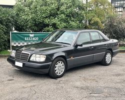Mercedes Benz Classe E 200 V16
