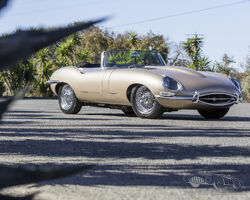 1966 Jaguar E-Type Series I 4.2 Roadster | Bonhams | Scottsdale Auction | 21 Jan 2021