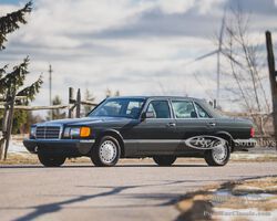 1990 Mercedes-Benz 300 SEL