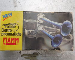 NOS Fiamm dual airhorn