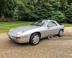 1989 Porsche 928 S4