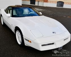 1989 Chevrolet Corvette C4 Targa 35th Anniversary